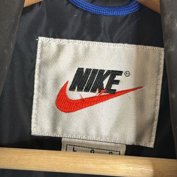 Vtg Nike 90s windbreaker zip up track jacket with back swoosh hit lockets size L - Picture 6 of 12